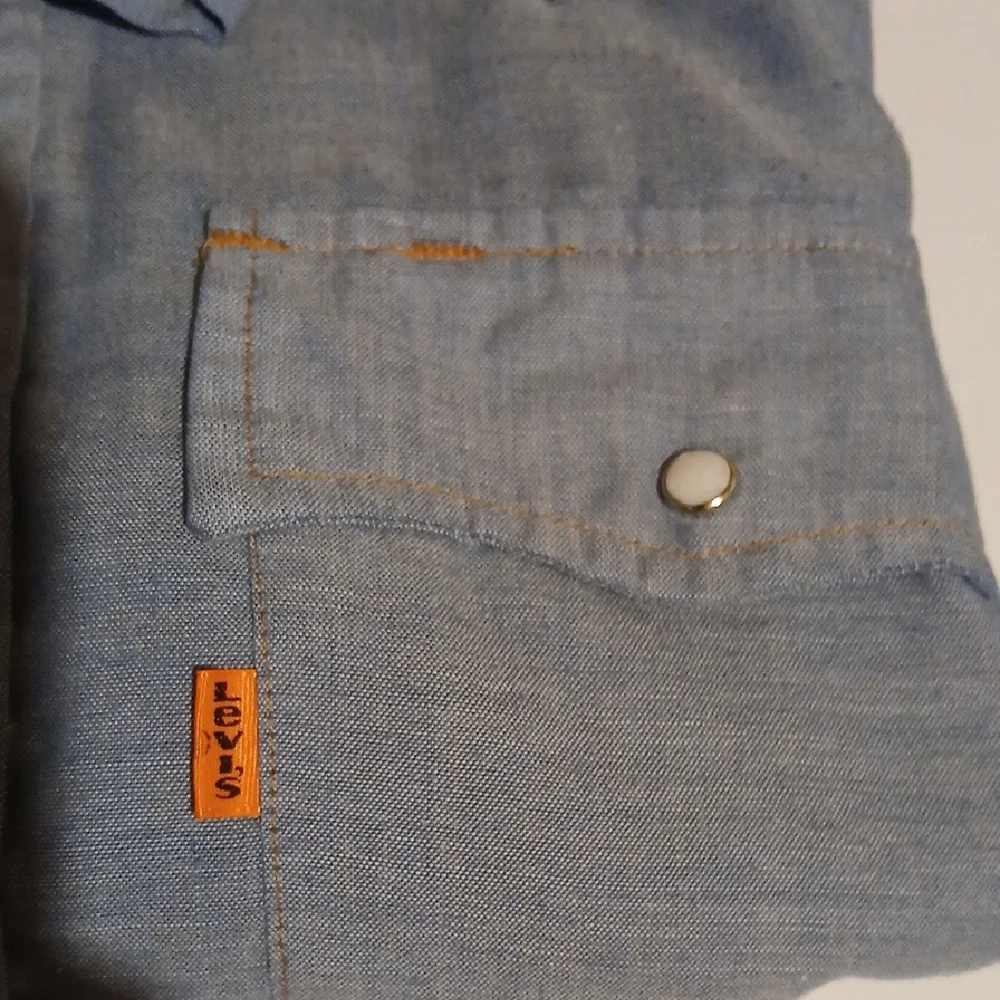 Levi's Men's Light Blue Casual Shirt